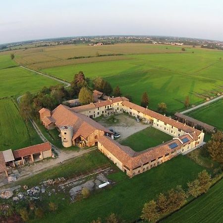 Agriturismo Cascina Mora Guest House Pavia Exterior photo