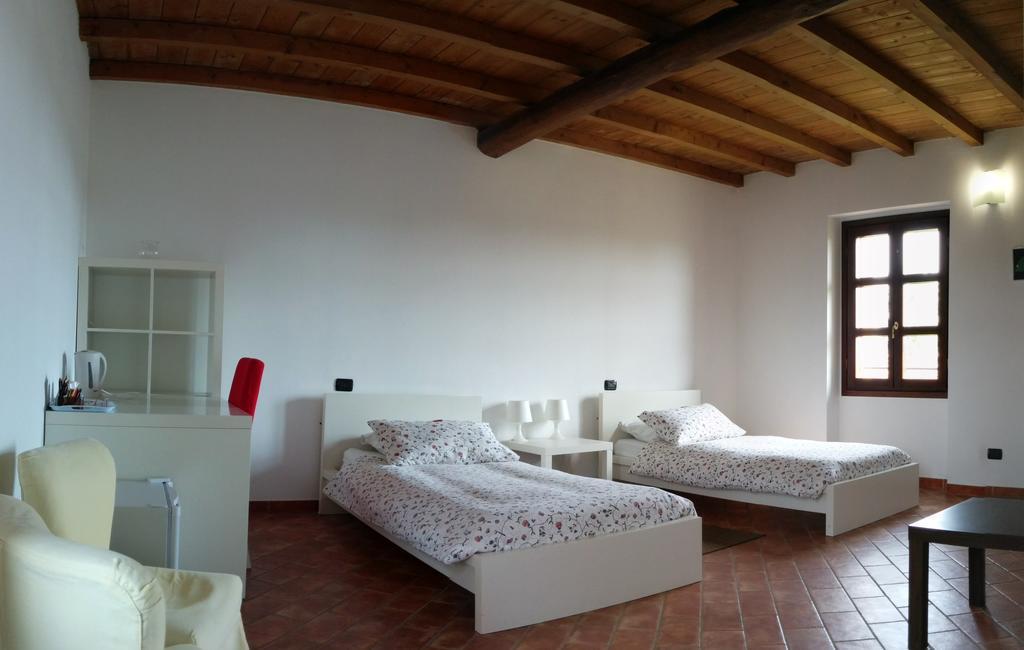 Agriturismo Cascina Mora Guest House Pavia Room photo